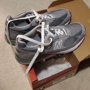 Mens New Balance size 10.5 shoes